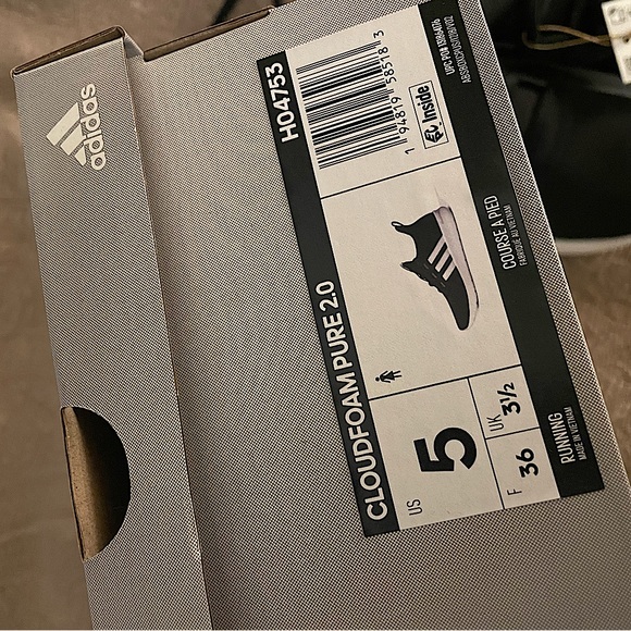 SUSTAINABLE Adidas ♻️🌱🏃🏽‍♀️ Women’s/girl’s Running shoes NWT - Picture 3 of 7